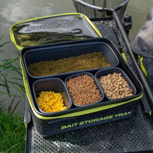 Guru F1 Eyed Hook rozm 14 10szt (Bezzadziorowe z oczkiem) Haczyki Guru GF1E14 - obrazek 2