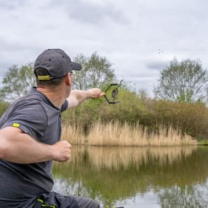 Guru Caged Window Feeder large 50+60gr Koszyczek Zanętowy Guru GWF26 - obrazek 4